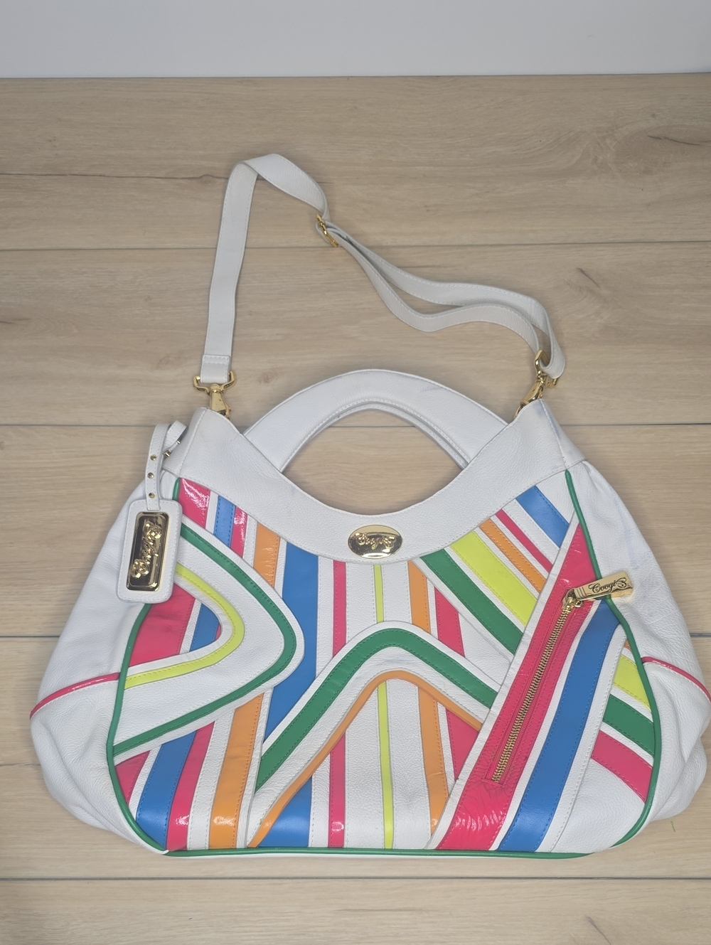 COOGI RARE Y2K White Leather Tote with Multicolor Stripe Inlays